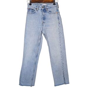 Zara Women's Light Wash High Rise Straight Leg Distressed Blue Jeans Size 0